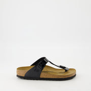 Tongs en cuir verni